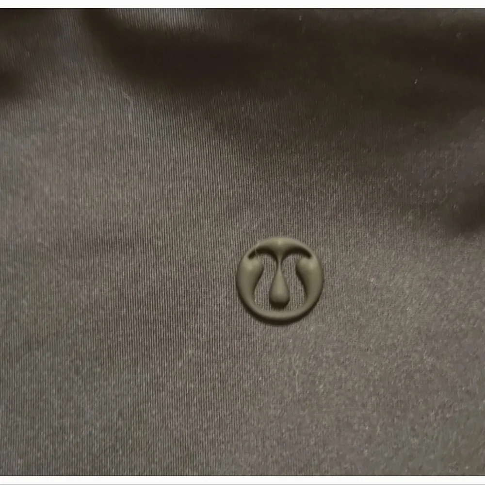 Lululemon Top Size M